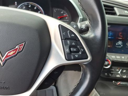 Used 2019 Chevrolet Corvette Stingray Convertible w/ 3LT RWD image 16