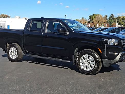 Used 2022 Nissan Frontier SV image 6