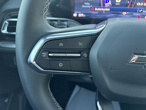 New 2025 Chevrolet Traverse LT w/ Midnight/Sport Edition image 19