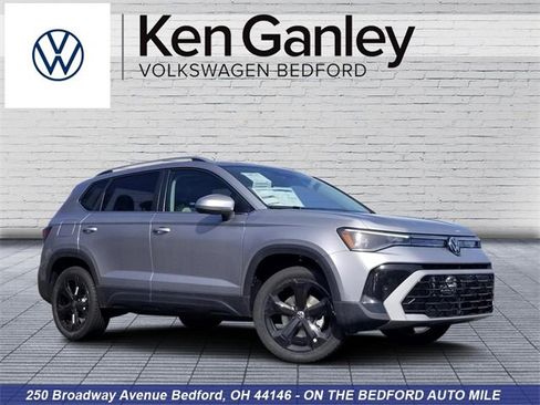 New 2025 Volkswagen Taos SEL image 1