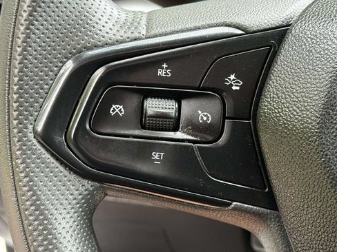 Certified 2025 Chevrolet Trax LT FWD image 20
