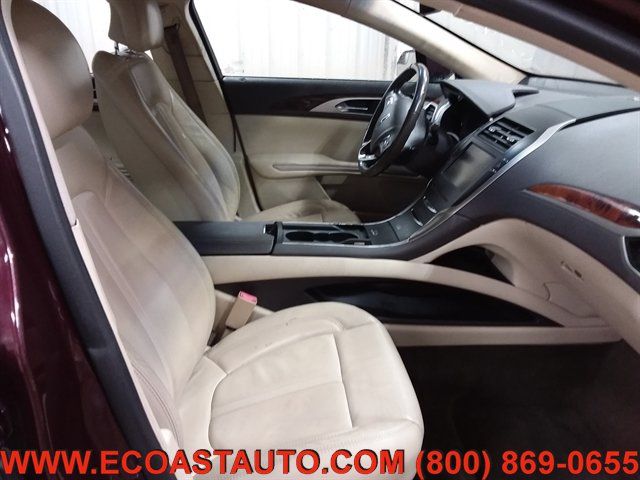 Used 2013 Lincoln MKZ FWD image 13