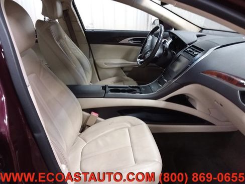Used 2013 Lincoln MKZ image 13