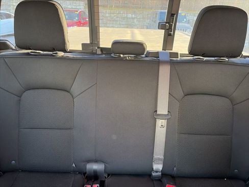 Used 2023 Chevrolet Colorado LT w/ LT Convenience Package II image 17