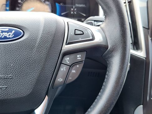 Used 2021 Ford Edge SEL w/ Class II Trailer Tow Package AWD/4WD image 19