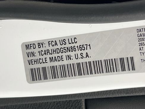 Used 2022 Jeep Grand Cherokee Overland w/ Luxury Tech Group IV image 31