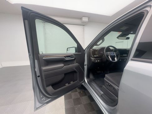 Certified 2025 GMC Sierra 1500 Elevation image 5