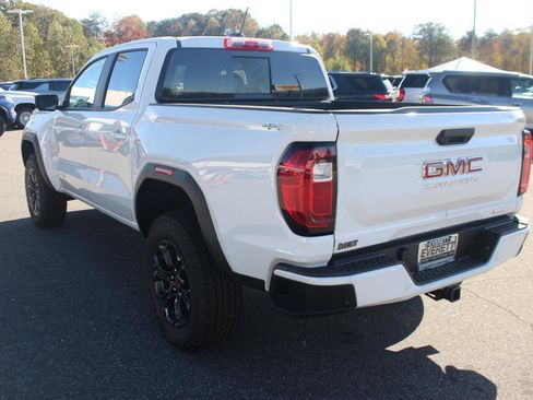 New 2025 GMC Canyon Elevation w/ Convenience Package image 11