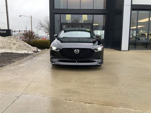 New 2026 MAZDA MAZDA3 Hatchback w/Premium Plus Pkg image 2
