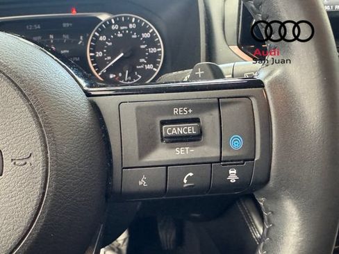 Used 2023 Nissan Rogue SL w/ SL Premium Package FWD image 19