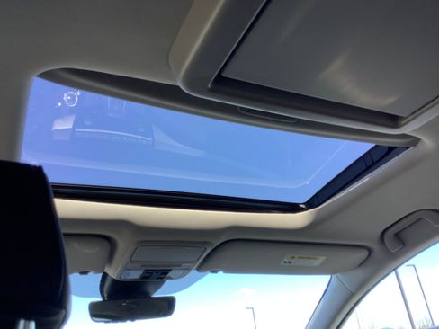 Used 2026 Honda Odyssey Touring image 12