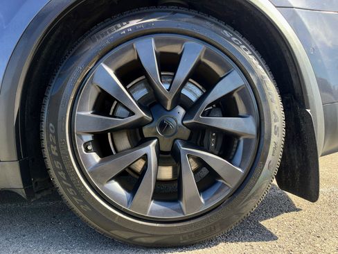 Used 2023 Tesla Model X Plaid image 21