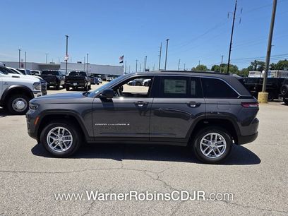 New 2026 Jeep Grand Cherokee Laredo