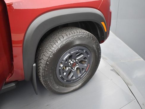 Used 2025 Nissan Frontier PRO-4X AWD/4WD image 31