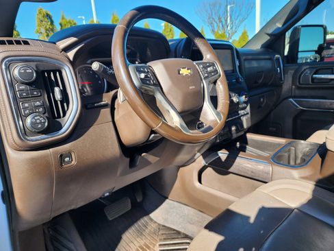 Used 2020 Chevrolet Silverado 3500 LTZ w/ LTZ Premium Package image 24