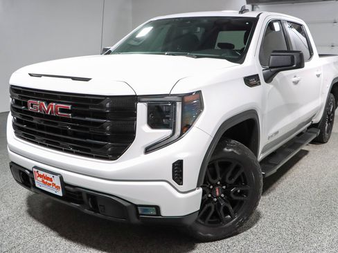 Used 2023 GMC Sierra 1500 Elevation w/ X31 Off-Road Package AWD/4WD image 32