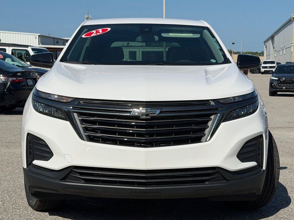 Used 2023 Chevrolet Equinox LS w/ Midnight Edition FWD image 2