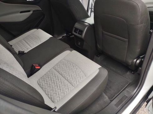 Used 2024 Chevrolet Equinox LT FWD image 24