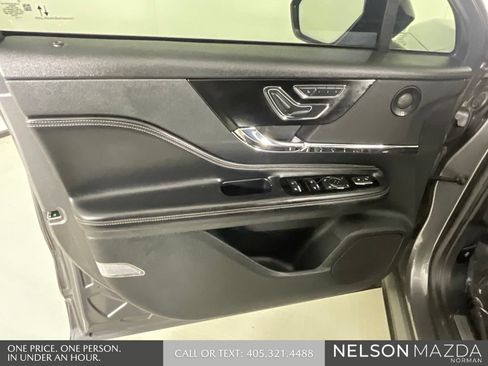 Used 2021 Lincoln Corsair Reserve w/ Equipment Group 201A AWD/4WD image 16