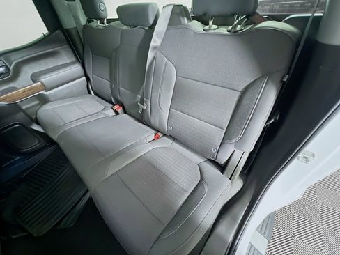 Used 2022 GMC Sierra 1500 SLE image 23