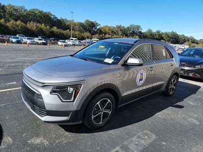 Used 2025 Kia Niro LX