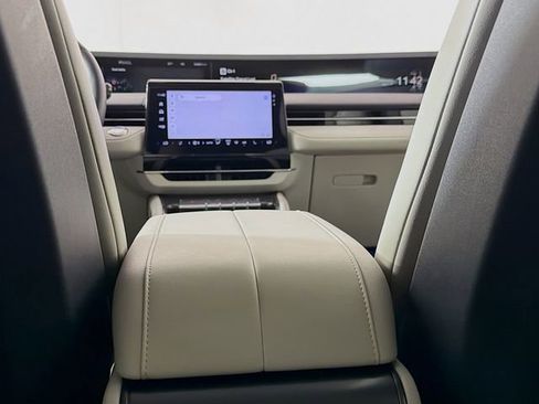 New 2026 Lincoln Nautilus Premier AWD/4WD image 29
