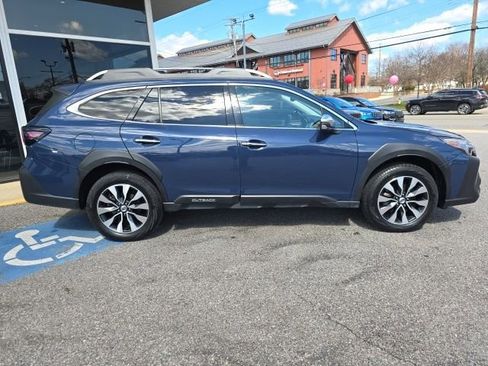 Used 2023 Subaru Outback Touring XT AWD/4WD image 42