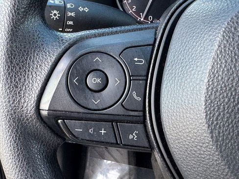 Used 2024 Toyota RAV4 LE image 33