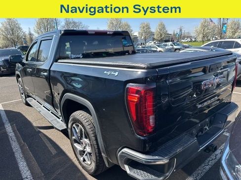 Used 2022 GMC Sierra 1500 SLT w/ SLT Premium Package image 4