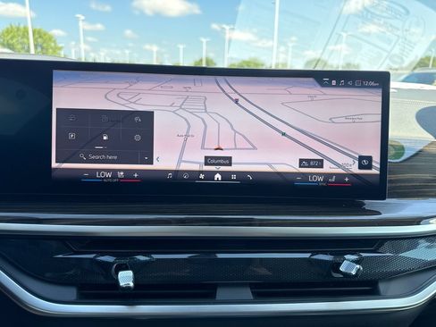Used 2026 BMW X7 xDrive40i AWD/4WD image 11