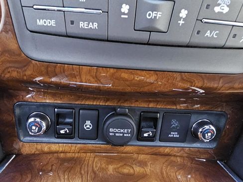 Used 2017 INFINITI QX80 4WD w/ Deluxe Technology Package image 35