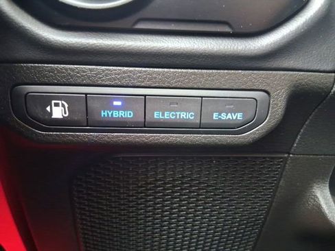 Used 2025 Jeep Wrangler Unlimited Sahara w/ Safety Group AWD/4WD image 19