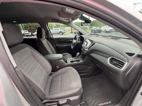 Used 2022 Chevrolet Equinox LT AWD/4WD image 17