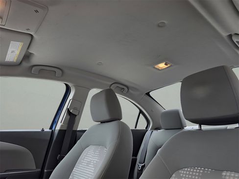 Used 2017 Chevrolet Sonic LS image 20