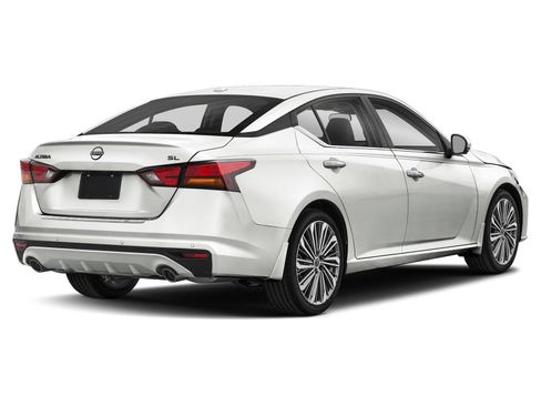 Used 2023 Nissan Altima 2.5 SL FWD image 2