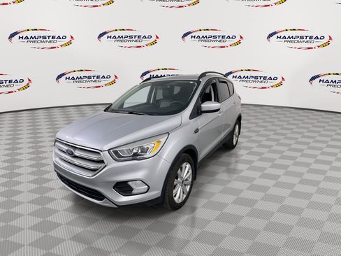 Used 2019 Ford Escape SEL AWD/4WD image 4