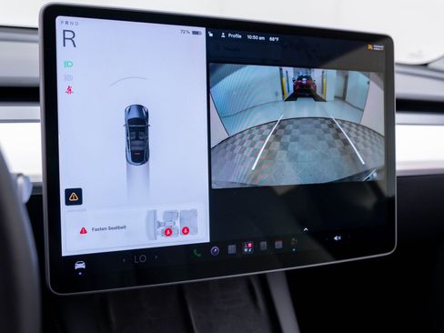 Used 2022 Tesla Model Y Performance AWD/4WD image 23
