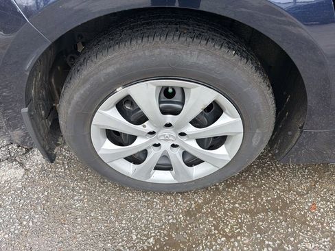 Used 2025 Toyota Corolla LE image 16