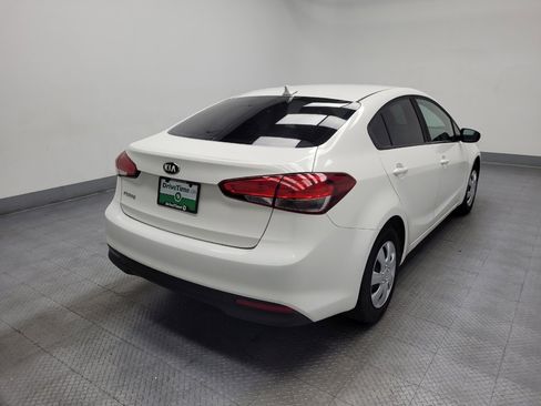 Used 2018 Kia Forte LX image 9