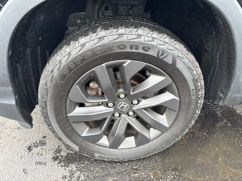 Used 2023 Honda Ridgeline Sport image 9