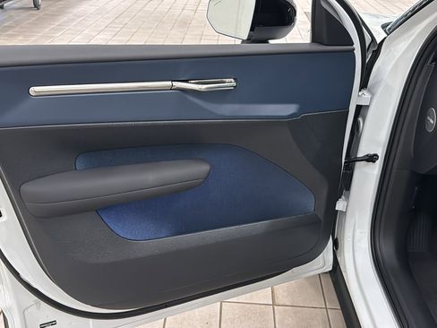 New 2026 Volvo EX30 Plus w/ Climate Package image 22