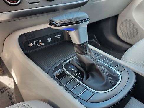 New 2026 Hyundai Kona SE image 25