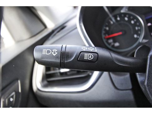 Used 2022 Chevrolet Equinox LT FWD image 17