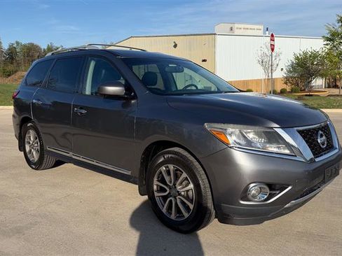 Used 2015 Nissan Pathfinder SL w/ SL Premium Package image 7