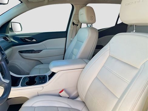 Used 2021 GMC Acadia Denali w/ Denali Technology Package image 22