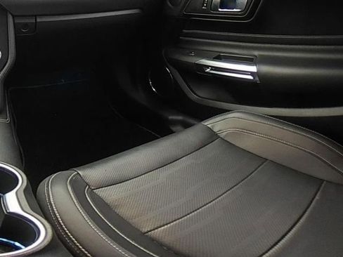 Used 2022 Ford Mustang GT Premium w/ Equipment Group 401A RWD image 23