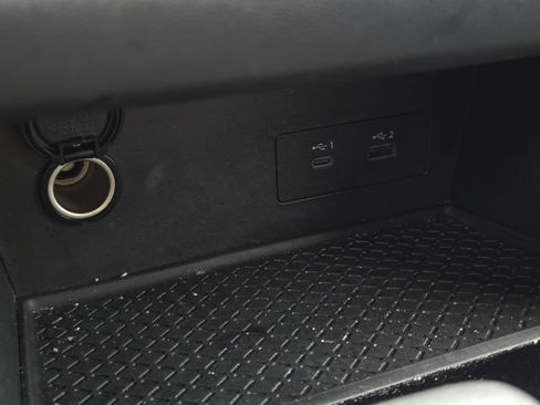 Certified 2025 Nissan Pathfinder SV image 23