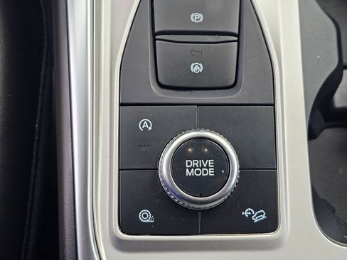 Certified 2024 Ford Explorer XLT w/ Equipment Group 202A image 31