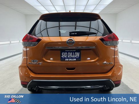 Used 2019 Nissan Rogue SV image 5