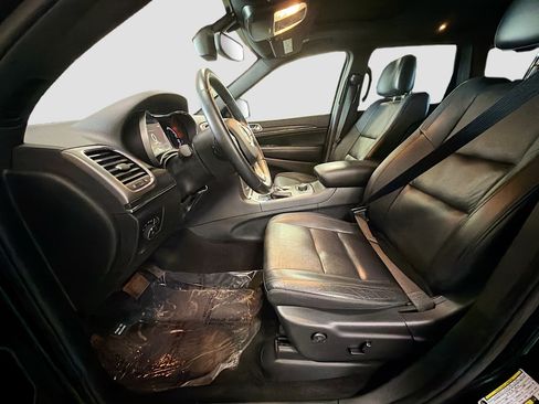 Used 2018 Jeep Grand Cherokee Limited AWD/4WD image 13
